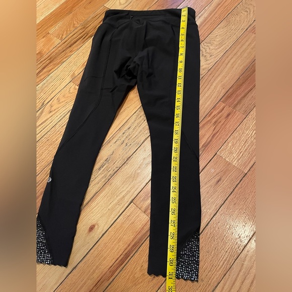 Lululemon Tight Stuff Black Tights Women’s Size 6 Reflective - Picture 10 of 11